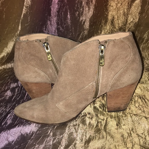 Tan Ankle Boots - Picture 3 of 4